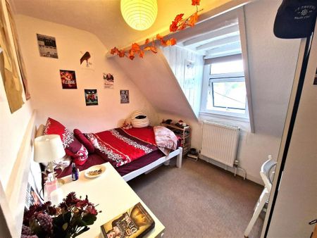 4 bedroom terraced house to rent - Photo 4