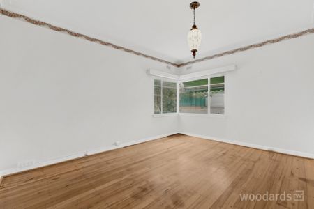 Family Flexibility with Exceptional Space and Comfort - Photo 5