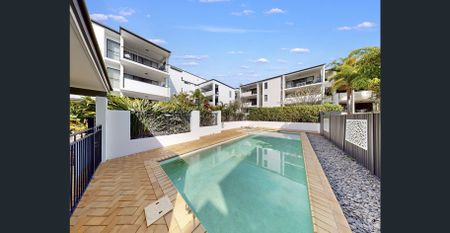 Modern 2BR Apartment with Pool and Sun-Filled Interiors - Photo 4