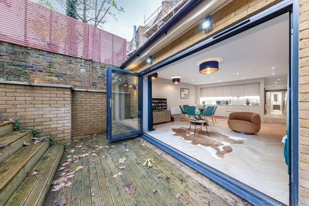 Greville Place - Photo 2