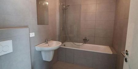 Appartement te huur in Liège voor € 900 met 2 slaapkamers - Photo 2