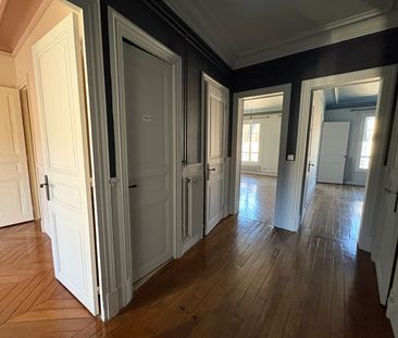 Location Appartement 3 pièces 66m² - Photo 2