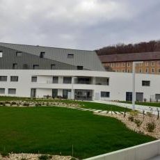 Location Appartement 3 pièces 69m² ANNECY 74000 - Photo 1