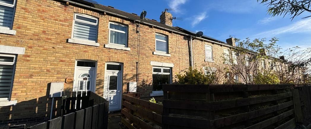 2 bed terraced house to rent in NE63 - Photo 1