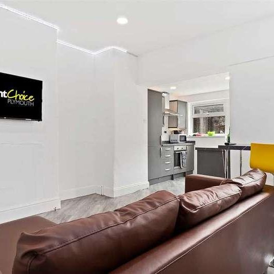 Beaumont Avenue, Plymouth, PL4 - Photo 1