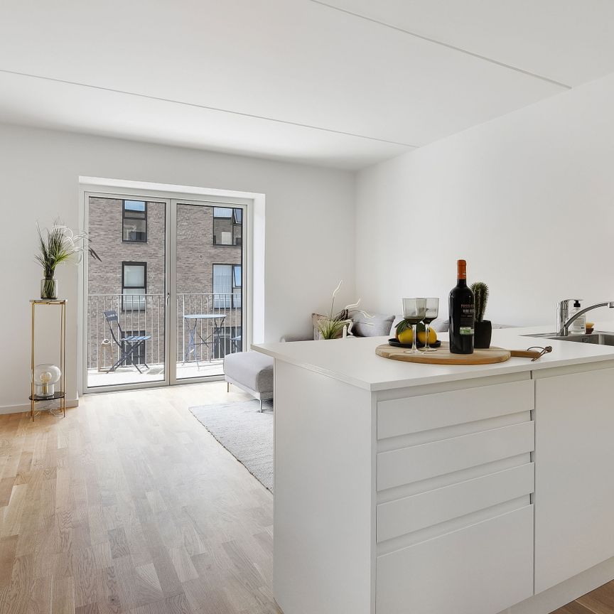 Lys 3 værelses lejlighed med stort badeværelse og indbyggede skabe - Photo 1