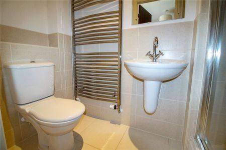 3 bedroom terraced house to rent - Photo 5