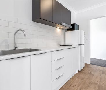 NEAR NEW DARRA STUDIOS - Photo 3