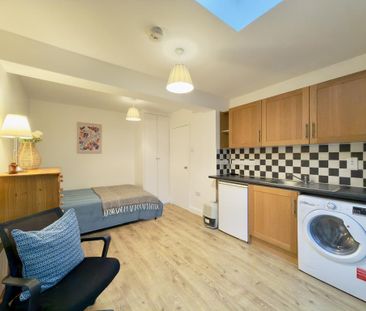 Studio to rent - Photo 3