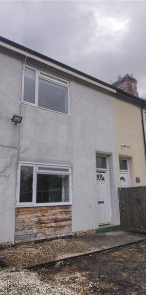 3 bedroom end of terrace house to rent - Photo 1