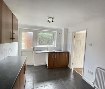 3 bedroom terraced house to rent - Photo 5