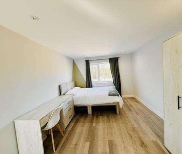 Buckingham Road, OX26 - Photo 2