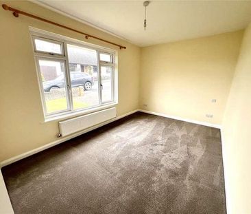 Maclins Close, South Molton, Devon, EX36 - Photo 4