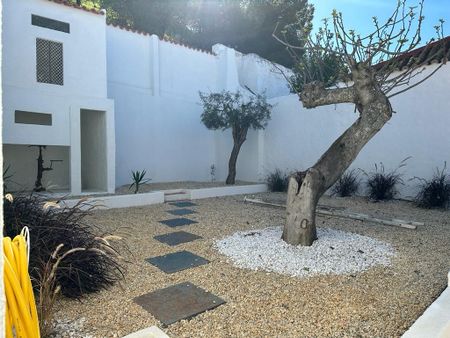 Apartamento T1 com Pátio e Piscina no Centro de Castro Marim para Arrendamento de Férias - Photo 3