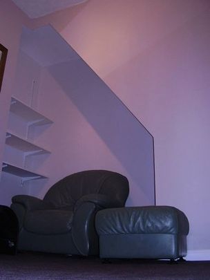 *** Fantastic Three bed student home 1 minute from uni !!! *** - Photo 1