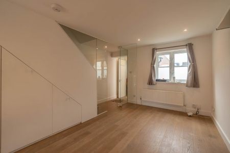 3 bedroom semi-detached house to rent - Photo 3