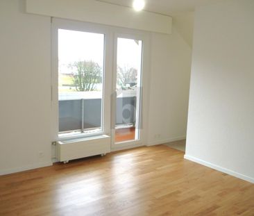 CONFORTABLE, SPACIEUX & WITH PANORAMA SUR LE LAC - Photo 6