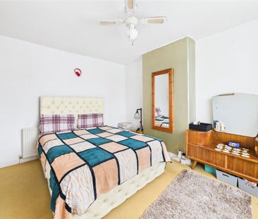 5 bedroom semi-detached house to rent - Photo 6