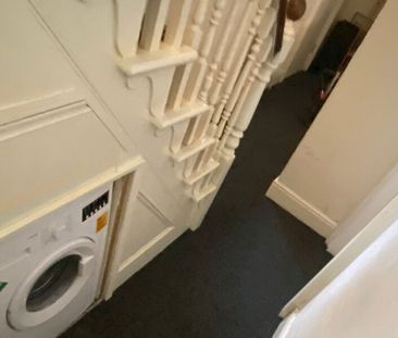 Flat 2, Conference Road, Armley, Leeds, LS12 3DX - Photo 4