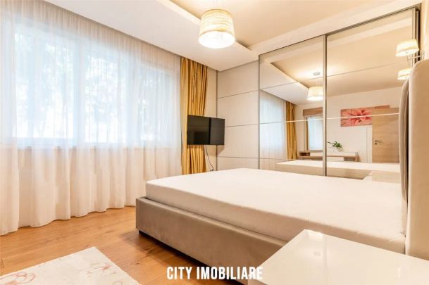Apartament de LUX cu 4 camere, S-120 mp, Parcul Rozelor, Loc de parcare inclus - Fotografie 1
