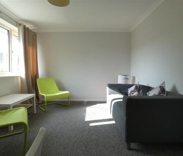 2 bedroom maisonette to rent - Photo 6