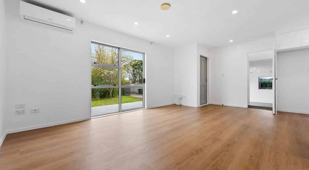 Modern, North-Facing Standalone Home – Recently Re - Photo 1