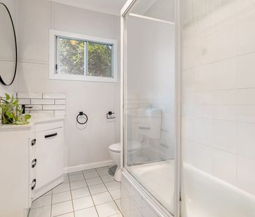 Spacious Family Home with Pool & Entertaining Balcony in Everton Park - Photo 6