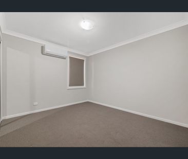 One bedroom unit with adaptable living options - Photo 6