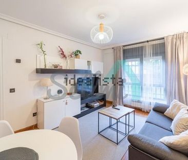 Alquiler de piso en Calle Carlos Asensio Bretones - Photo 3