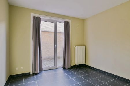 Gelijkvloersappartement te huur te Eernegem - Photo 2