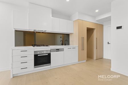 RESOT STYLE TWO BEDROOMS AT M-CITY - UNFURNISHED - Photo 5