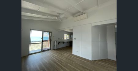 Beach front !!! - Photo 3