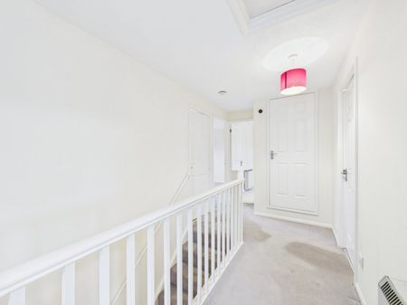 Derwent Close, Amersham, Buckinghamshire,HP7 - Photo 2