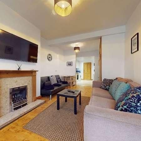 Claremont Avenue, Reynoldson Street, HU5 - Photo 1