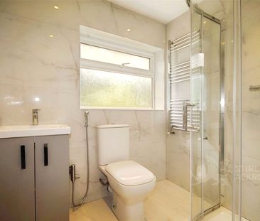 Applegarth Avenue, Guildford, GU2 8LP - Photo 5