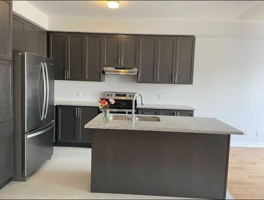 For Lease - 171 Lageer Drive, Whitchurch-Stouffville, Ontario - Photo 1