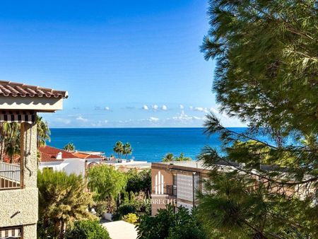 Luxury 5 bedroom Detached House for rent in Santa Pola, Valencia - Photo 2