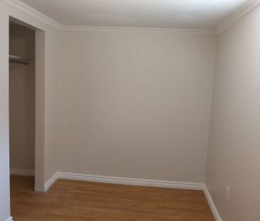 For Lease - 22 Miller Road, Oakville, Ontario - Photo 1