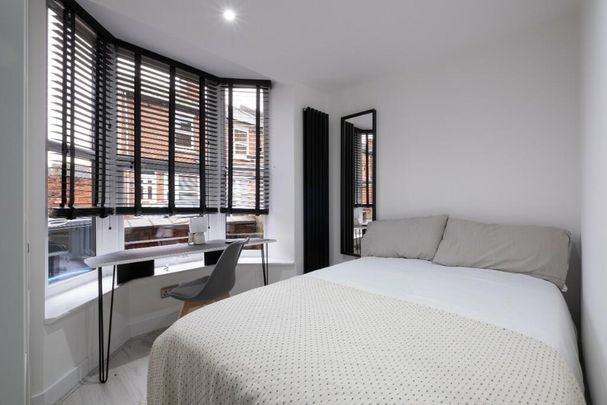 5 bedroom house to rent - Photo 1