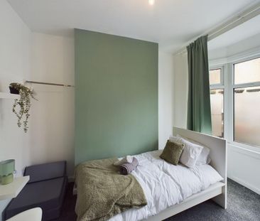 4 bedroom house of multiple occupation to rent - Photo 5