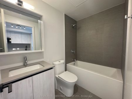 33 Parliament Street #821 - Photo 2