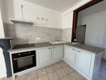 Location Appartement 1 pièce 33m² - Photo 3