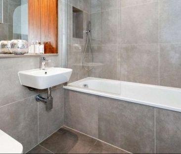 St James House, Clivemont Road, Maide... - Photo 4