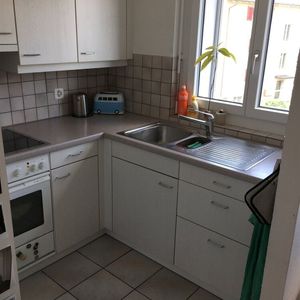 VIVRE CONFORTABLEMENT À BÜLACH - Foto 2