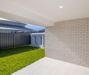 4 BEDROOM HOME IN QUIET STREET! - Photo 5