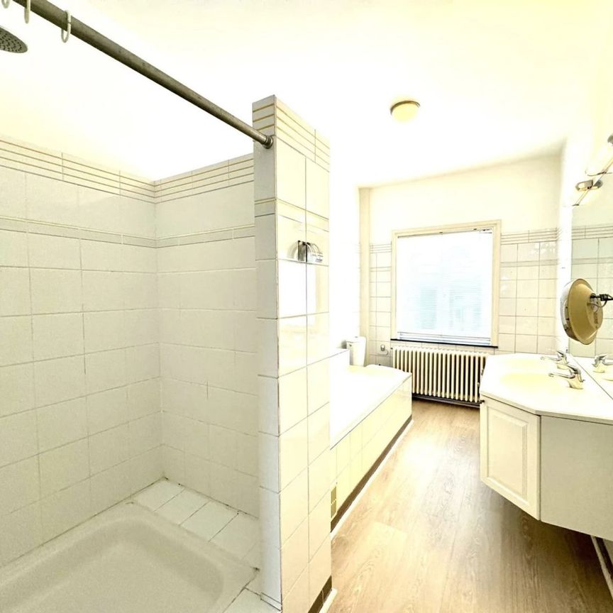 Tout savoir sur cette maison à Etterbeek, à Etterbeek - Foto 1