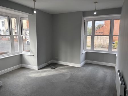 1 BED Ground floor flat To rent - Photo 4