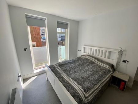 High Street, Maidenhead - Photo 4