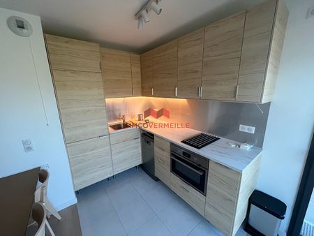 Location Appartement 2 pièces 43m² - Photo 4