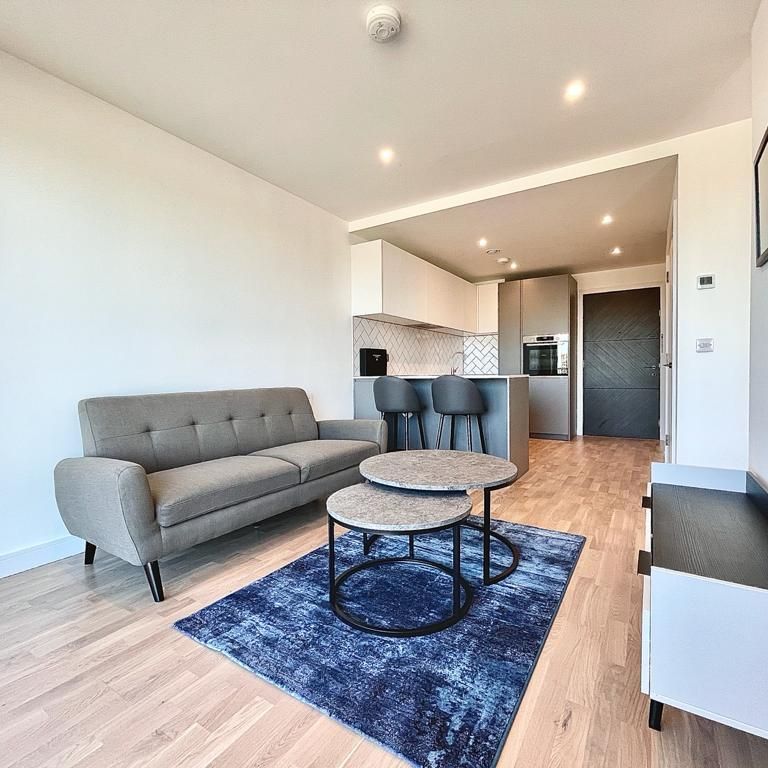 Studio to rent - Photo 1